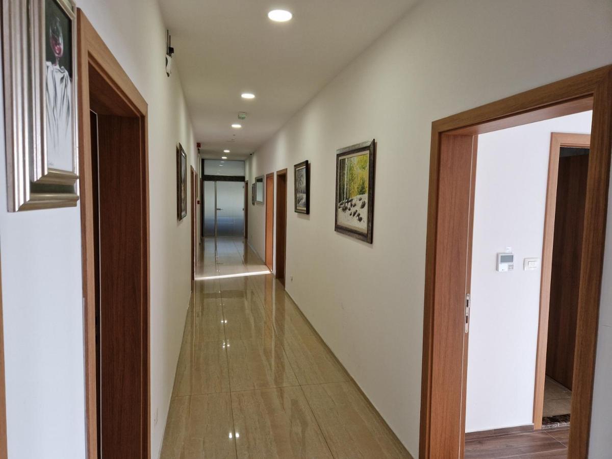 Motel Celebic Mitrovici  Εξωτερικό φωτογραφία