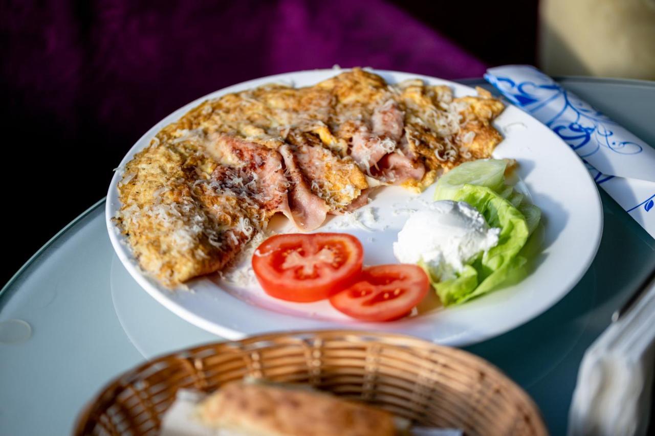 Motel Celebic Mitrovici  Εξωτερικό φωτογραφία